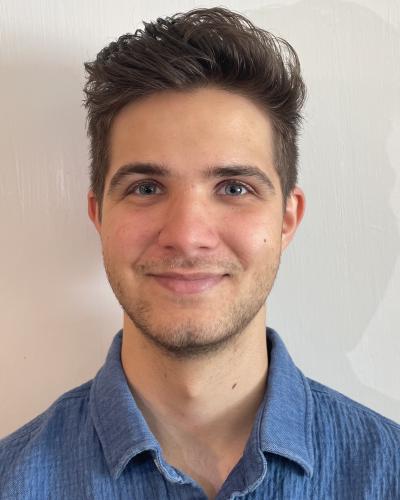 Darren Saadat headshot